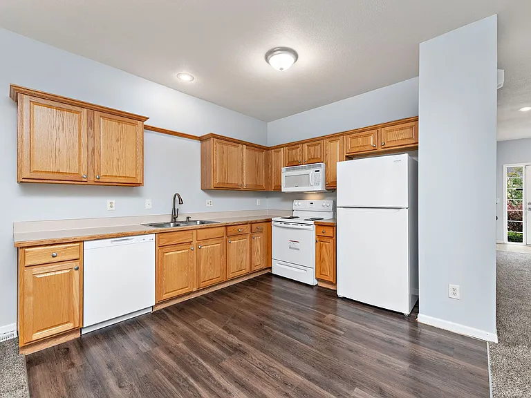 132-210 Mott Dr #1620-1628 — Photo 22