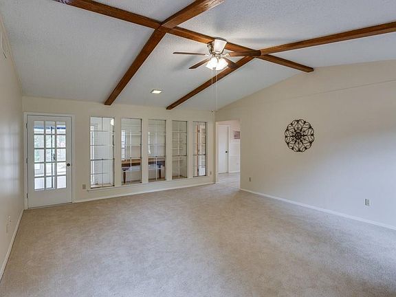5th image of 1513 Monterrey Dr