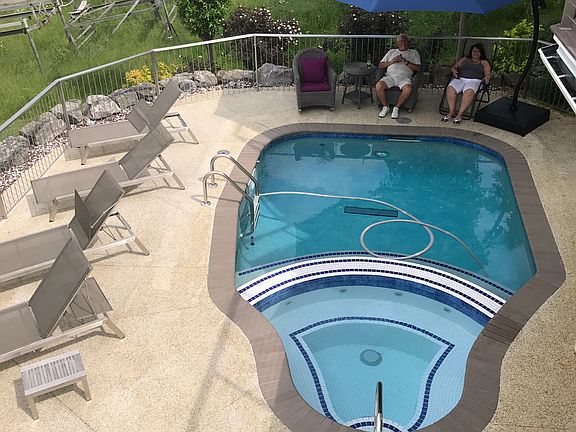 5th image of 96 N Lake Dr