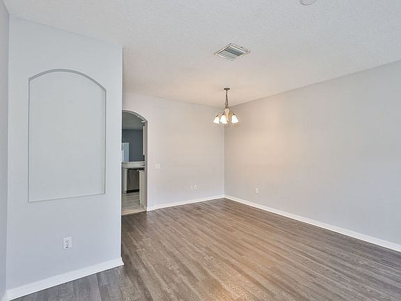 5th image of 12950 Kings Crossing Dr