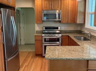 9138 SW 23rd Dr, Portland, OR 97219