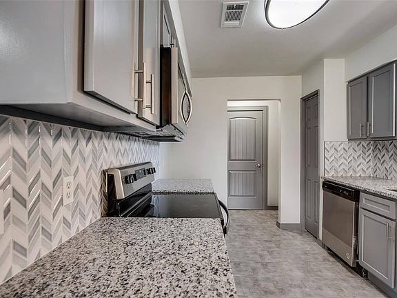 5th image of 6428 Alta Vista Dr