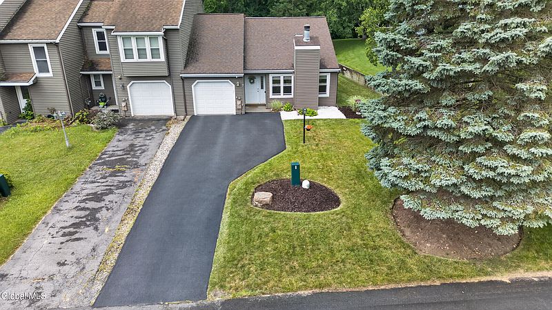2nd image of 7 Westchester Court