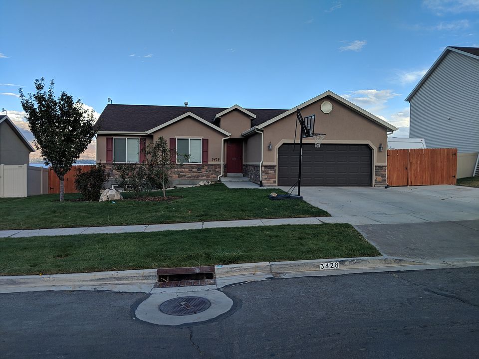 1st image of 3428 S Hawk Dr