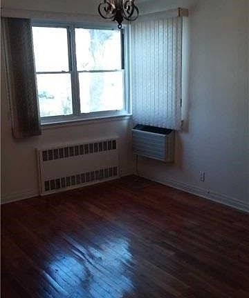 3rd image of 5048 Francis Lewis Blvd