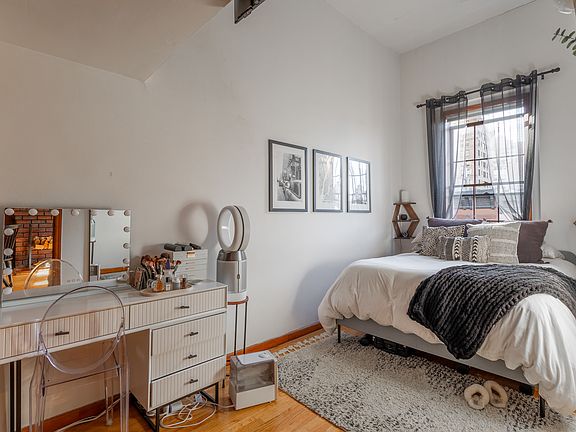 5th image of 27 W 85th St APT 4A