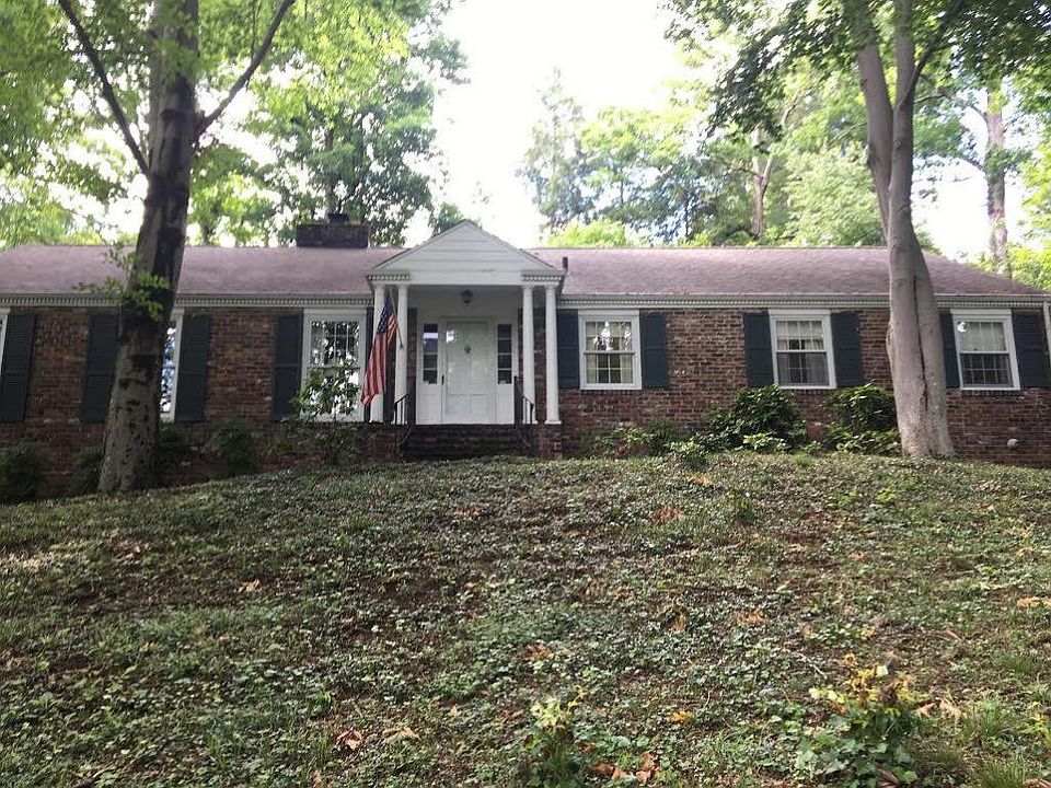 1st image of 4309 Hiawatha Dr