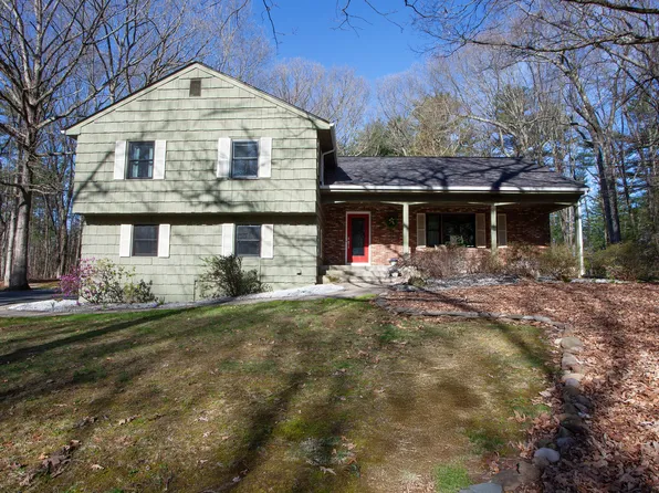 21 Lawton Drive, Simsbury, CT 06070