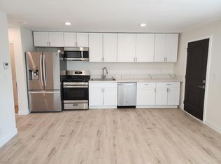 7541 Enfield Ave, Reseda, CA 91335