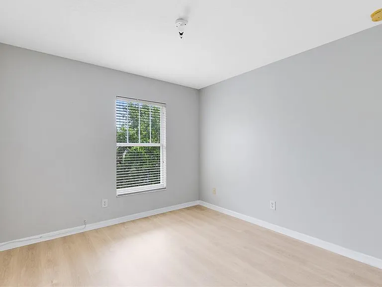 2064 Cypress Bay Blvd — Photo 16