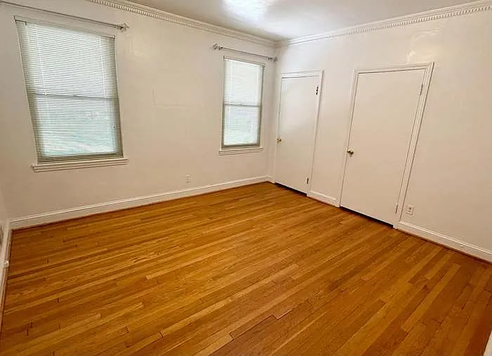4 bed, 3901 sqft, $2,494 — Photo 4