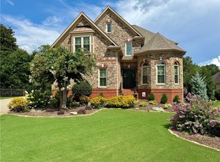 2995 Haynes Trl, Johns Creek, GA 30022