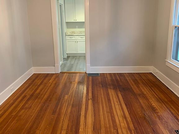 3rd image of 3816 Miami Ave