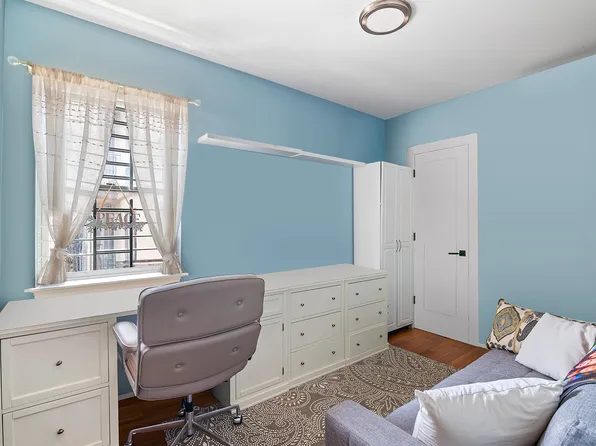 9917 Shore Road image 5 of 12