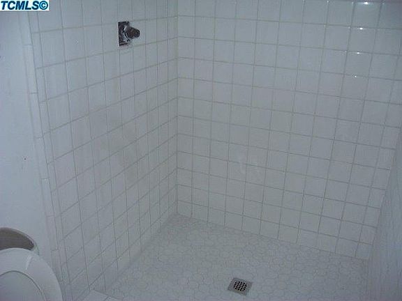 5th image of 2232 W Harvard Avenue