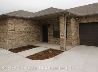 225 Stewart Bend Ct APT B, Azle, TX 76020