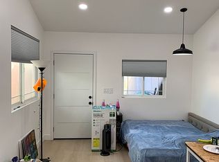 17351 1/2 Bullock St, Encino, CA 91316