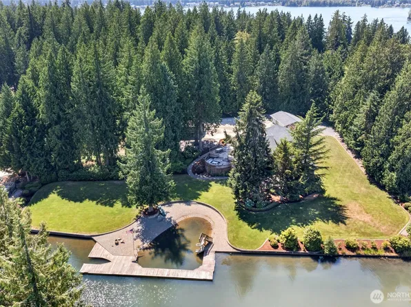 21017 Snag Island Drive East, Lake Tapps, WA 98391