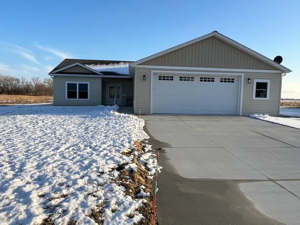 1401 W Fairview Ave, Olivia, MN 56277