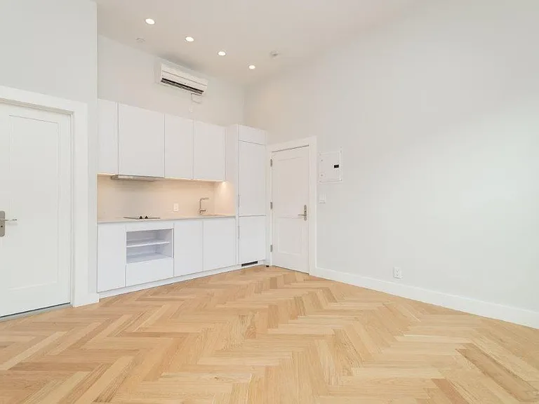 461 Massachusetts Avenue — Photo 69