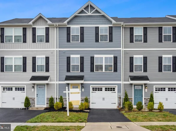 73 Bristoe Station Rd, Taneytown, MD 21787