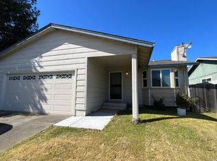 562 Courtyard Cir, Santa Rosa, CA 95407