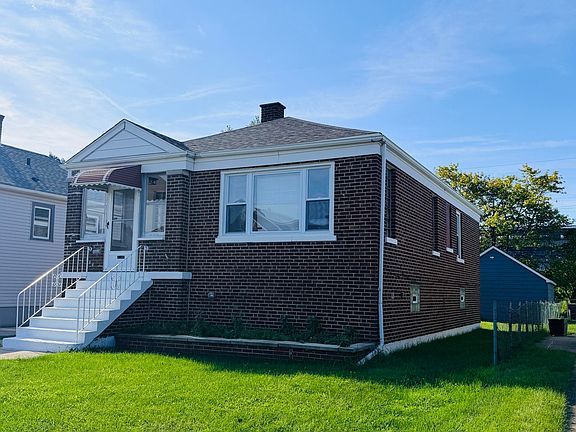 2nd image of 1324 Lakeview Ave
