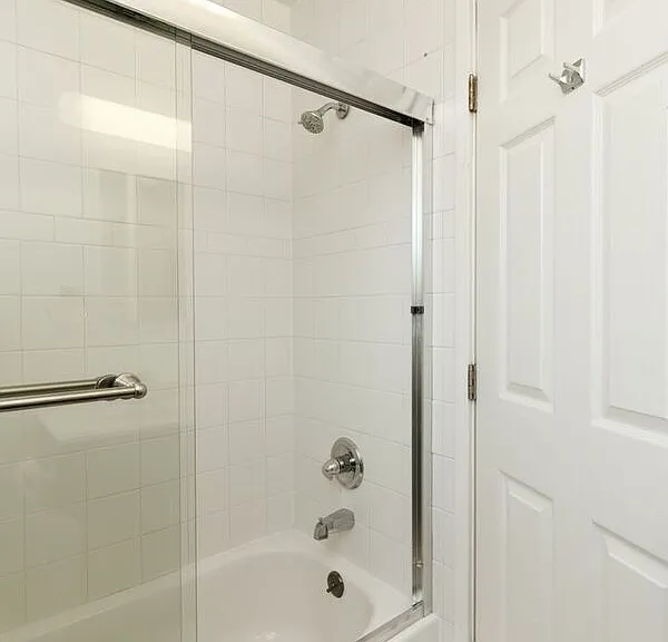 2828 College Ave — Photo 36