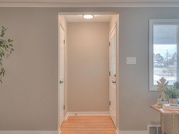 5th image of 4444 Avenida Manana NE