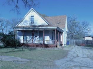 528 N Ash Ave, Valley Center, KS 67147