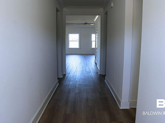 2nd image of 501 Huller Ave