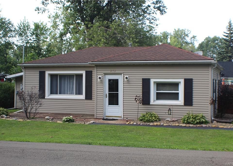 1st image of 272 Eisenhower Ave