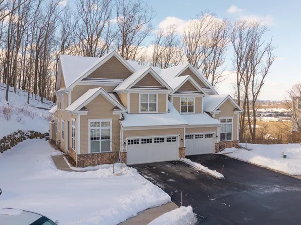35 Hunting Ridge Lane, Bethel, CT 06801