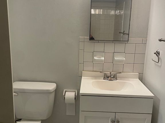 4th image of 260 Greenough St Floor 1