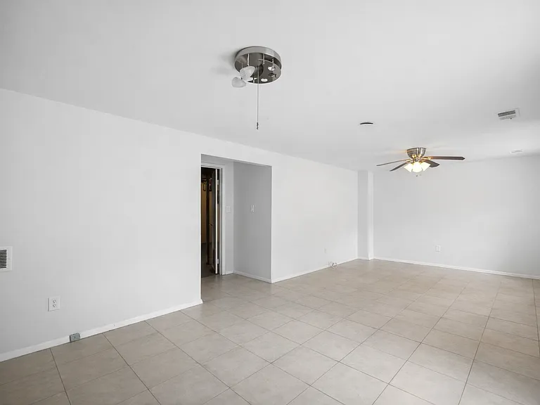9923 Lake Landing Rd — Photo 26