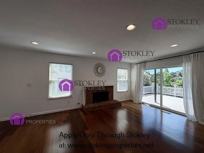 55 Saint Thomas Ln — Photo 28