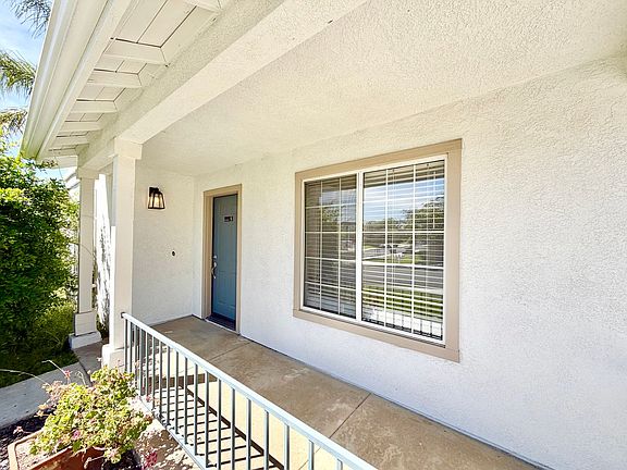 4th image of 43391 Calle Morita