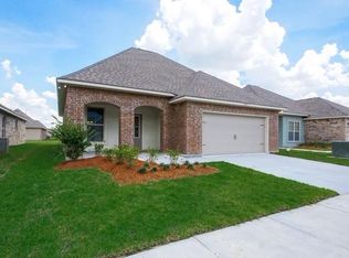 1033 Shadow Bluff Dr, Baton Rouge, LA 70820