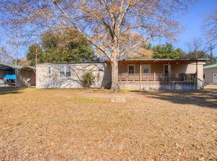 179 Mercury Dr, Trinity, TX 75862
