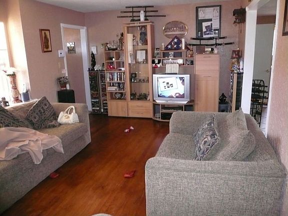 4th image of 1711 NW 45th St