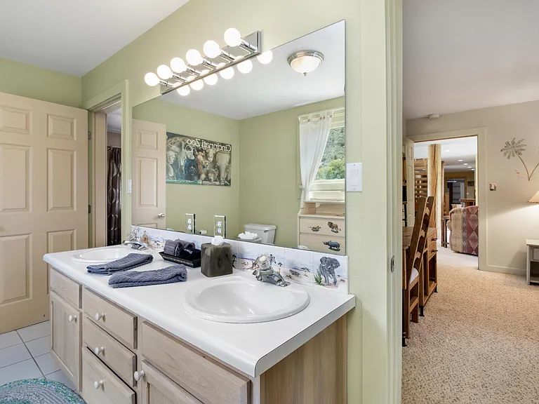 233 Home Pl — Photo 26