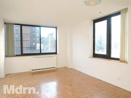 Rented by Mdrn Residential | media 20