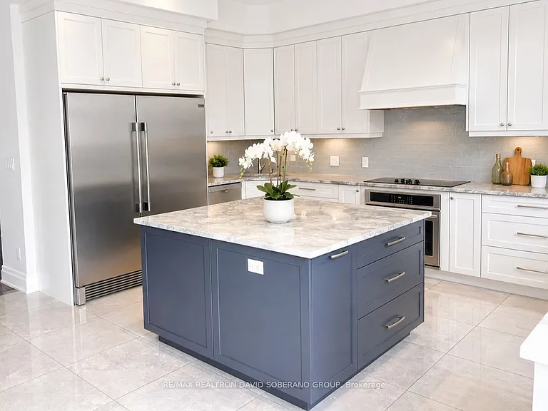 35 Bainbridge Ave — Photo 6