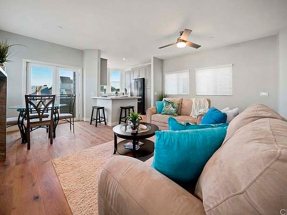 4th image of 309 34th St #B
