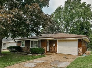 2411 Midway Dr, Rockford, IL 61103