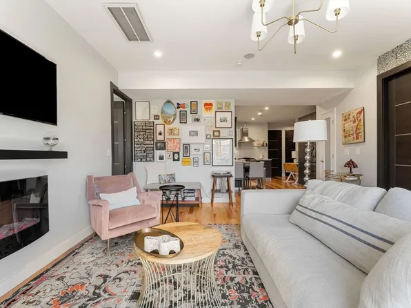 39 Lexington St #6, Boston, MA 02128