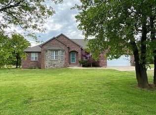 16366 Ranchland Rd, Skiatook, OK 74070
