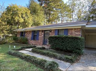 571 Hickory Ridge Dr, Jackson, MS 39206