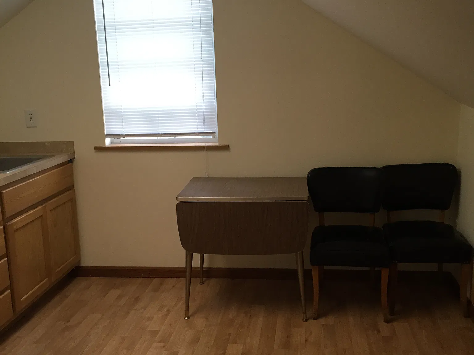 31 Forbes Rd — Photo 2