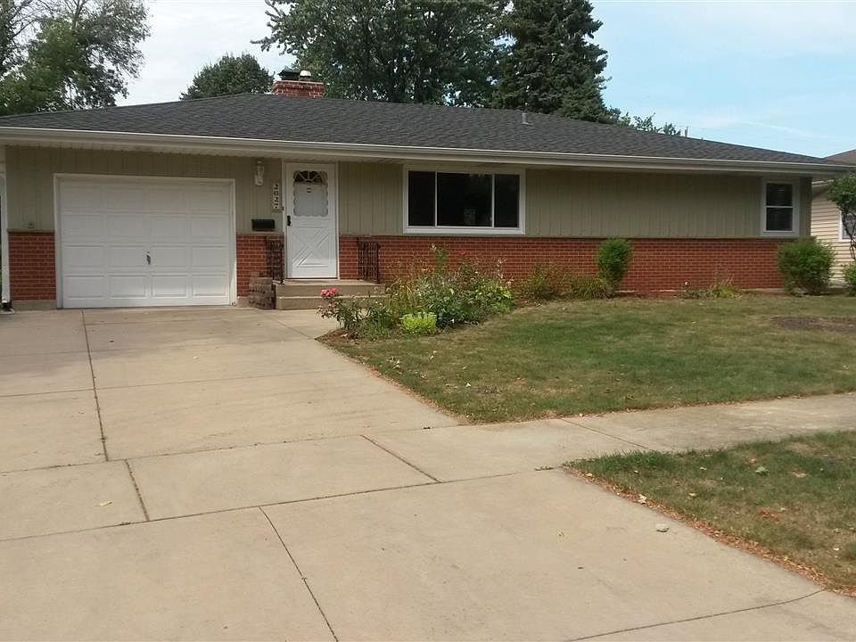 1st image of 2627 Karen Dr